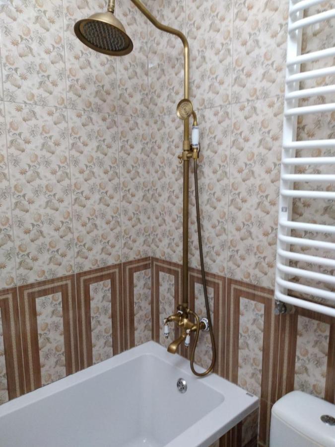 Апартаменти В Самому Центрі Почаева Zewnętrze zdjęcie